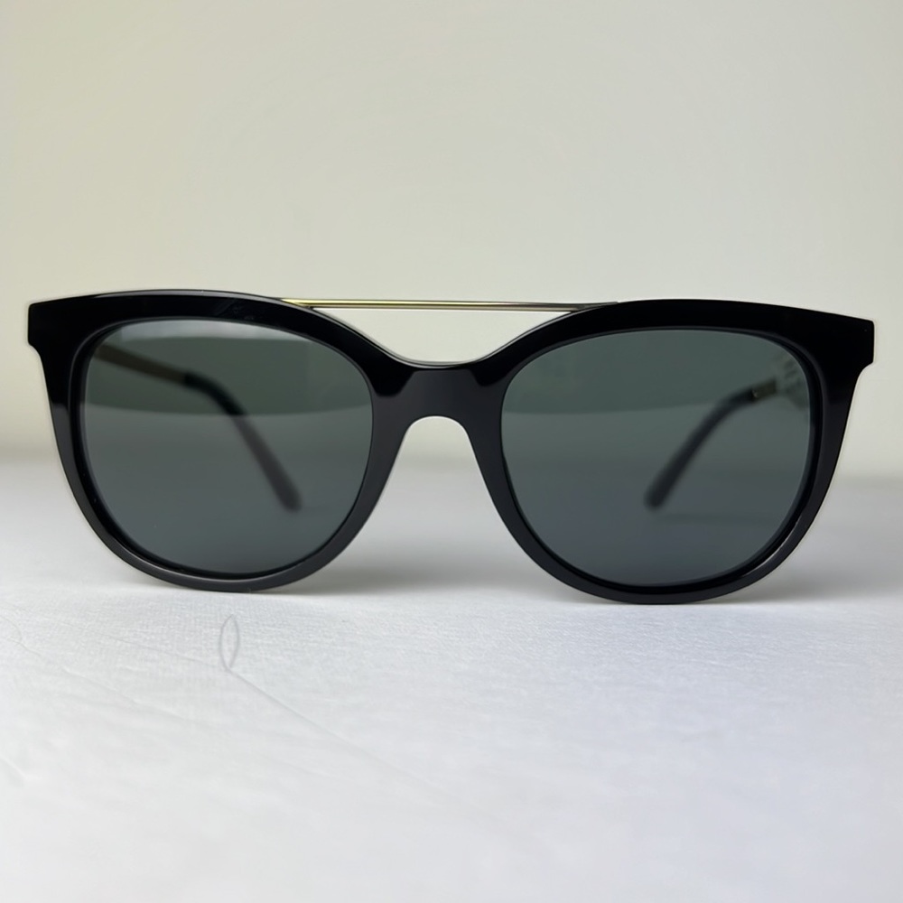 NWT womens Tory Burch black and gold sunglasses